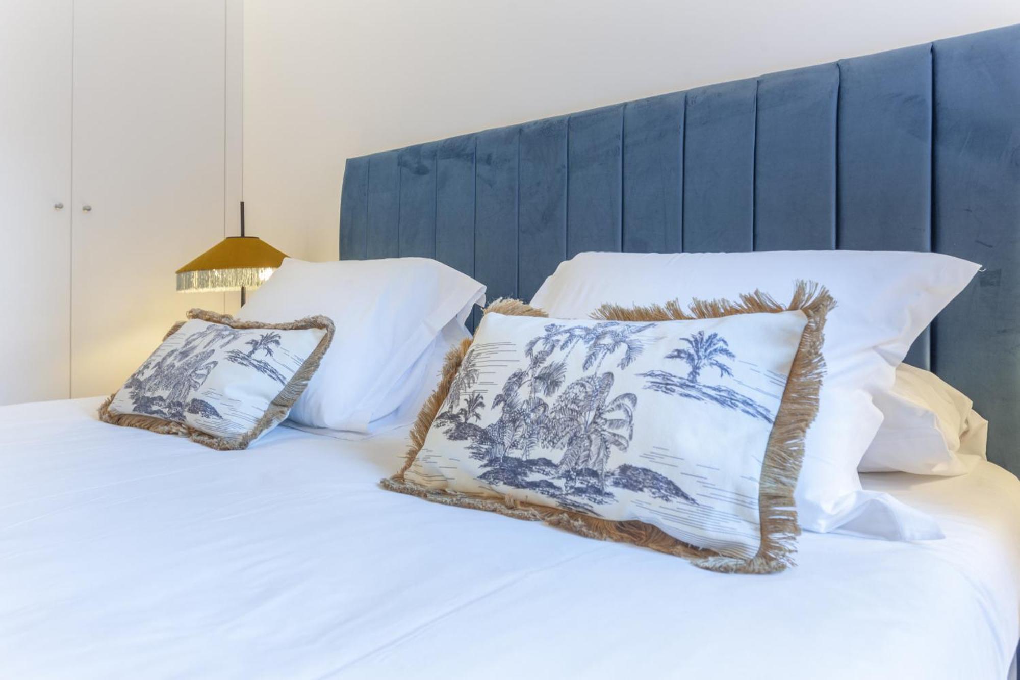 Cibeles Luxe In Madrid Apartment Екстериор снимка