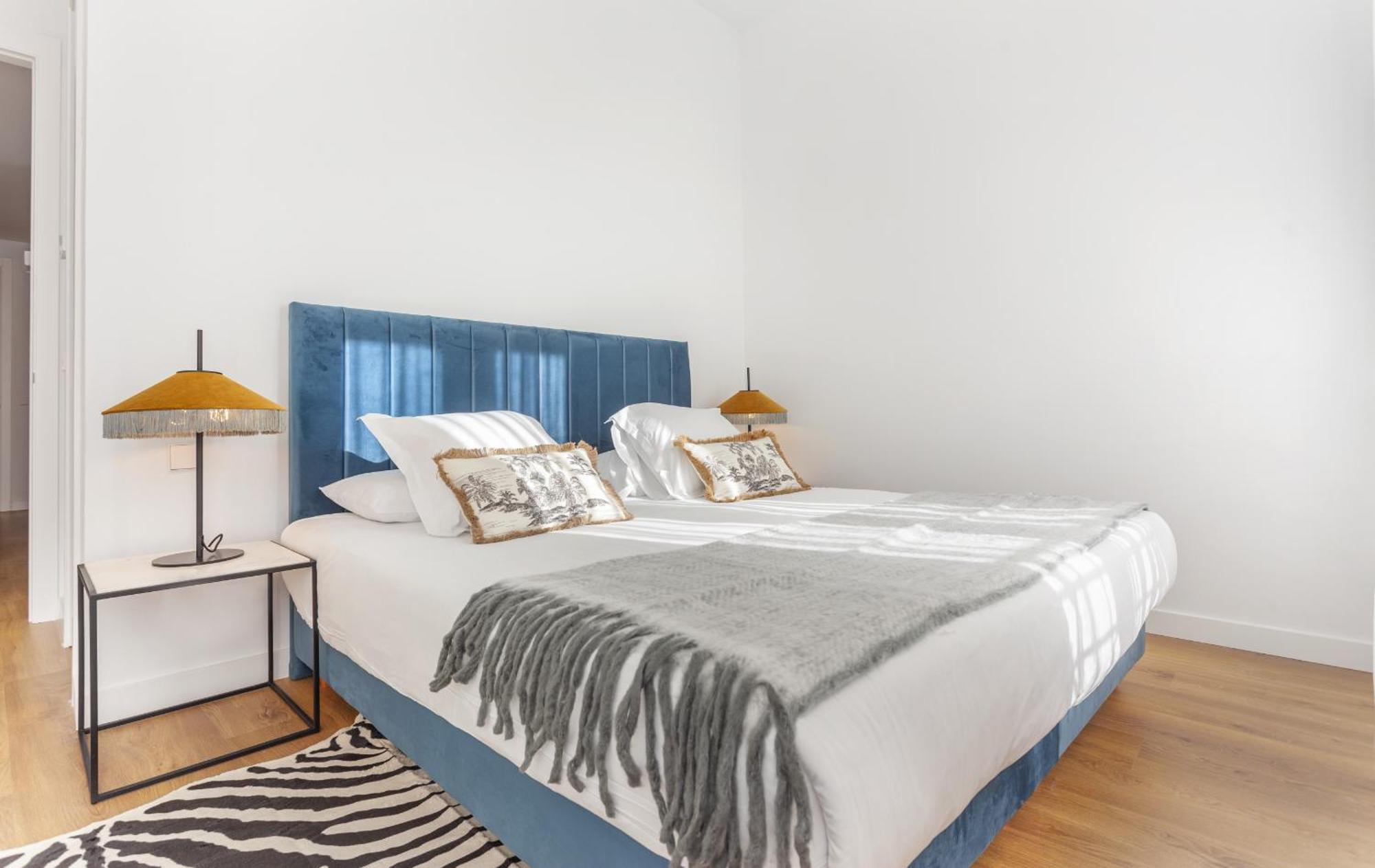 Cibeles Luxe In Madrid Apartment Екстериор снимка
