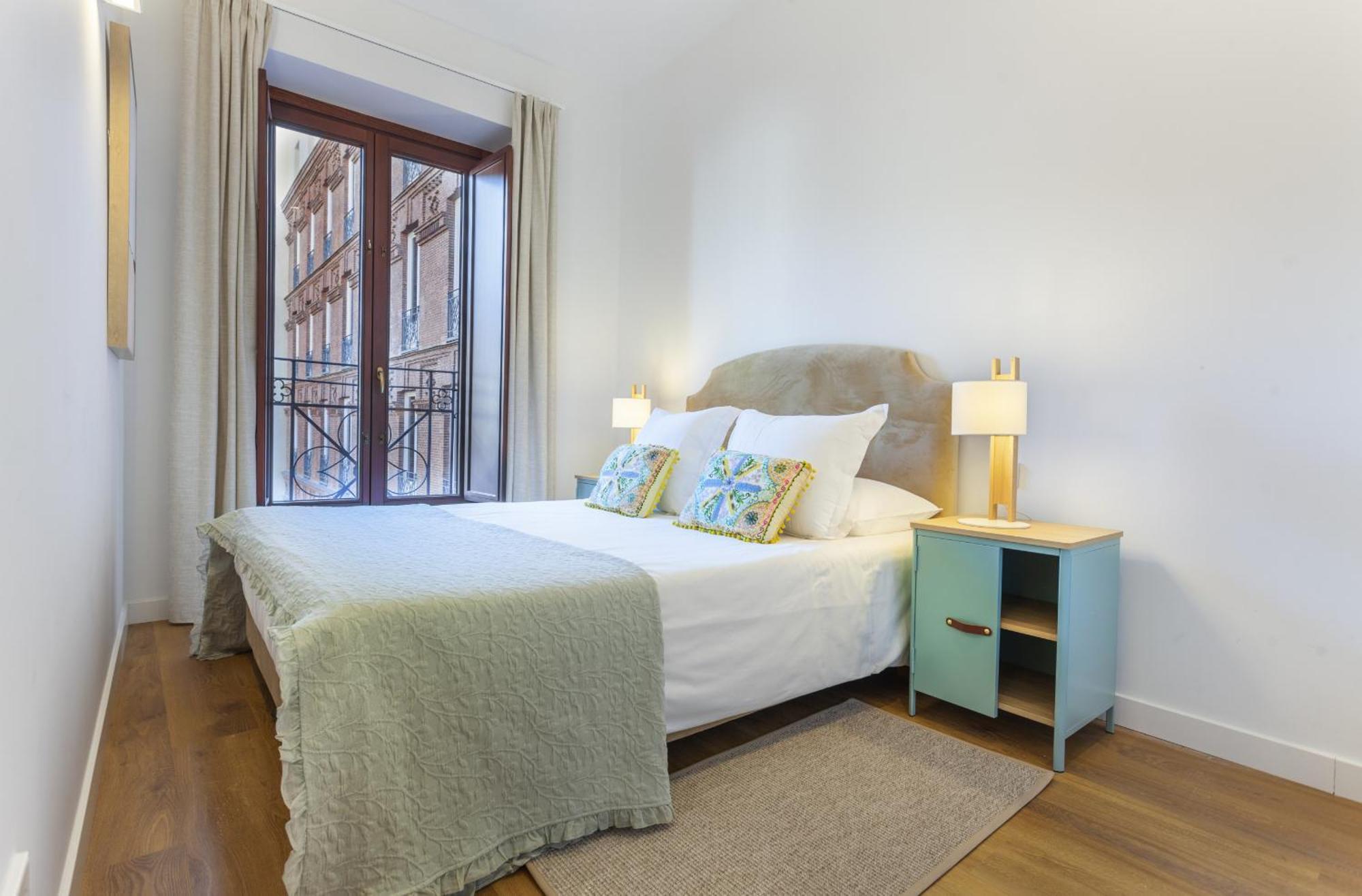 Cibeles Luxe In Madrid Apartment Екстериор снимка