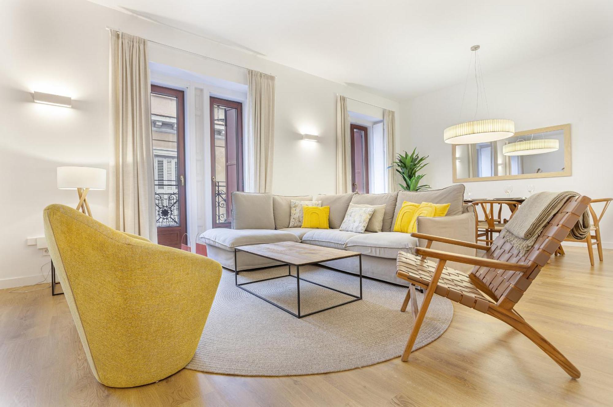 Cibeles Luxe In Madrid Apartment Екстериор снимка