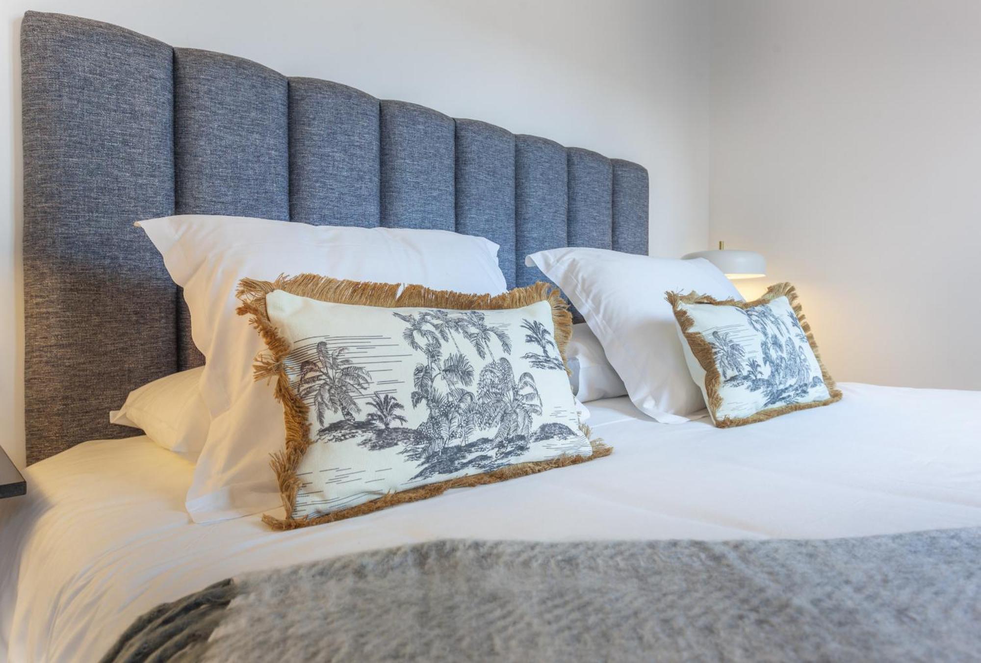Cibeles Luxe In Madrid Apartment Екстериор снимка