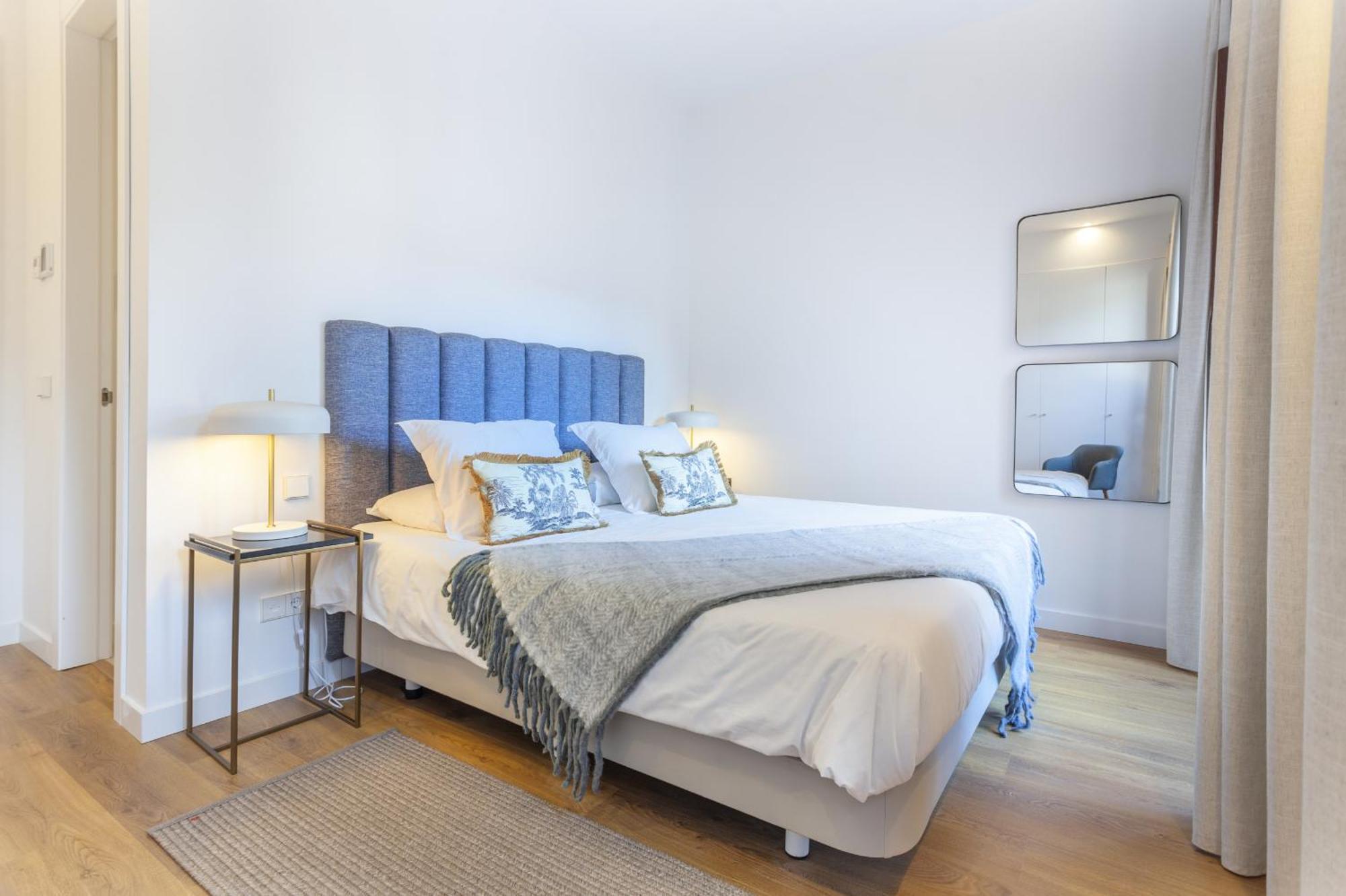 Cibeles Luxe In Madrid Apartment Екстериор снимка