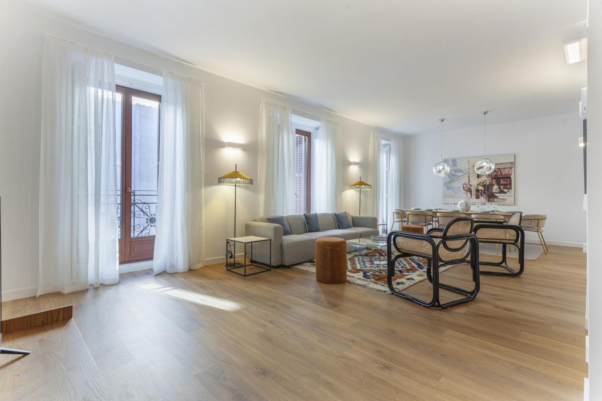 Cibeles Luxe In Madrid Apartment Екстериор снимка