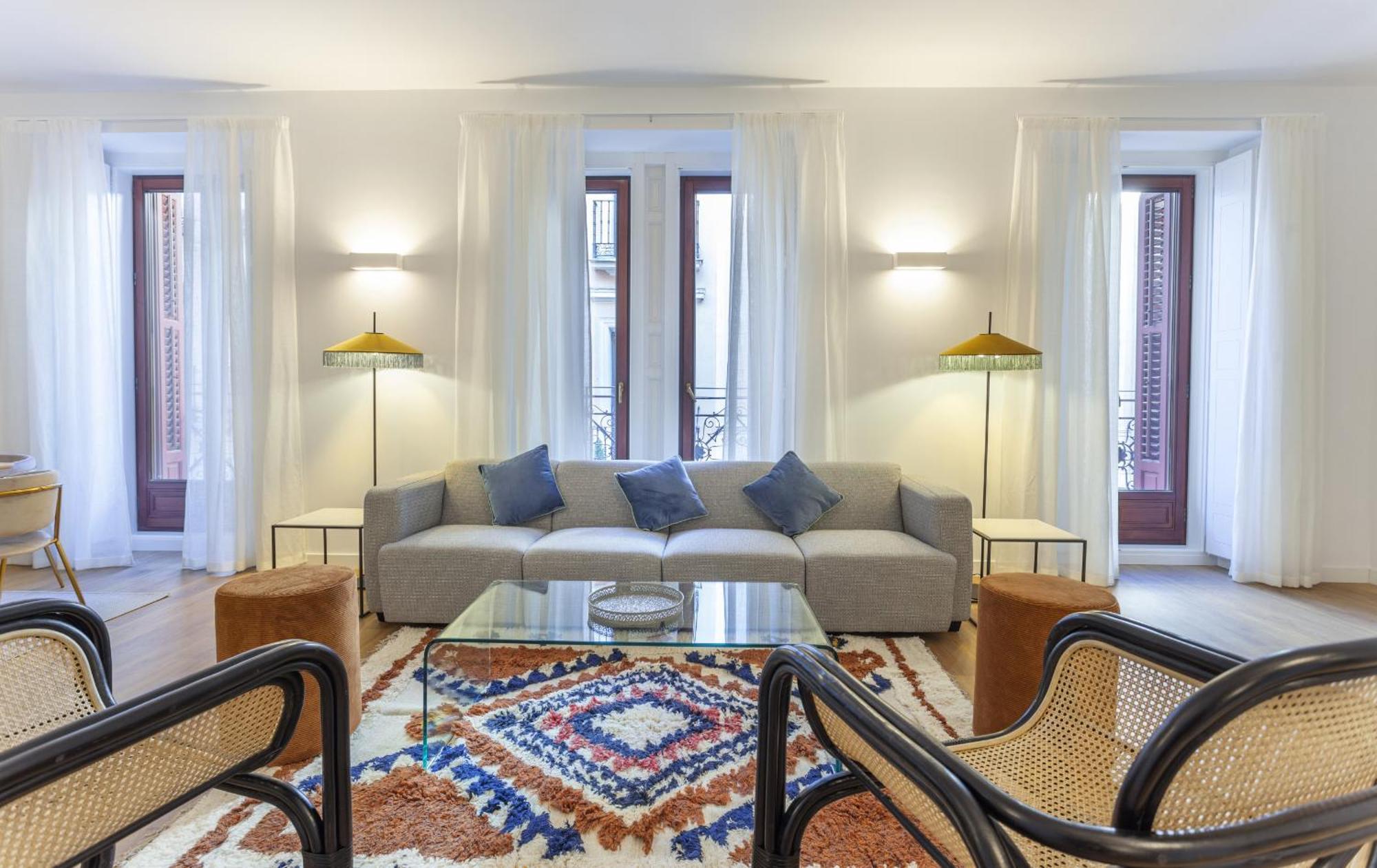 Cibeles Luxe In Madrid Apartment Екстериор снимка